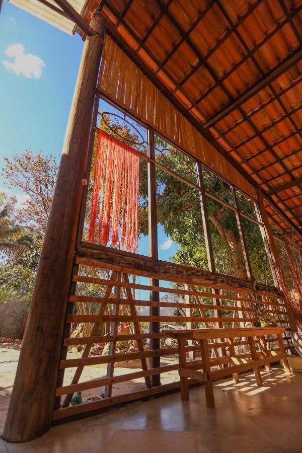 Donana Hostel De Guine Guine de Baixo Bagian luar foto